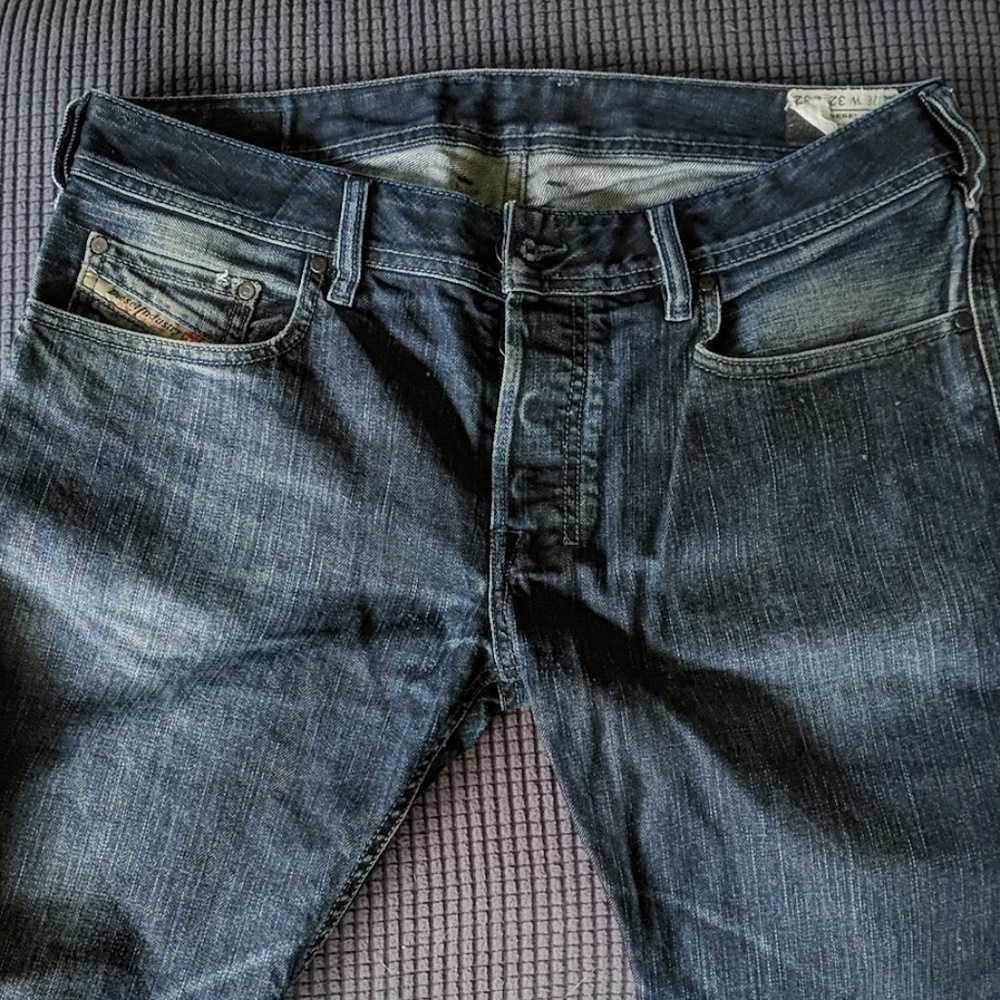 Designer Jeans - Picture 2 of 2